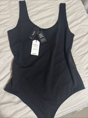 Express Black Scoop Neck Tank Bodysuit, Body Contour Collection,High Compression